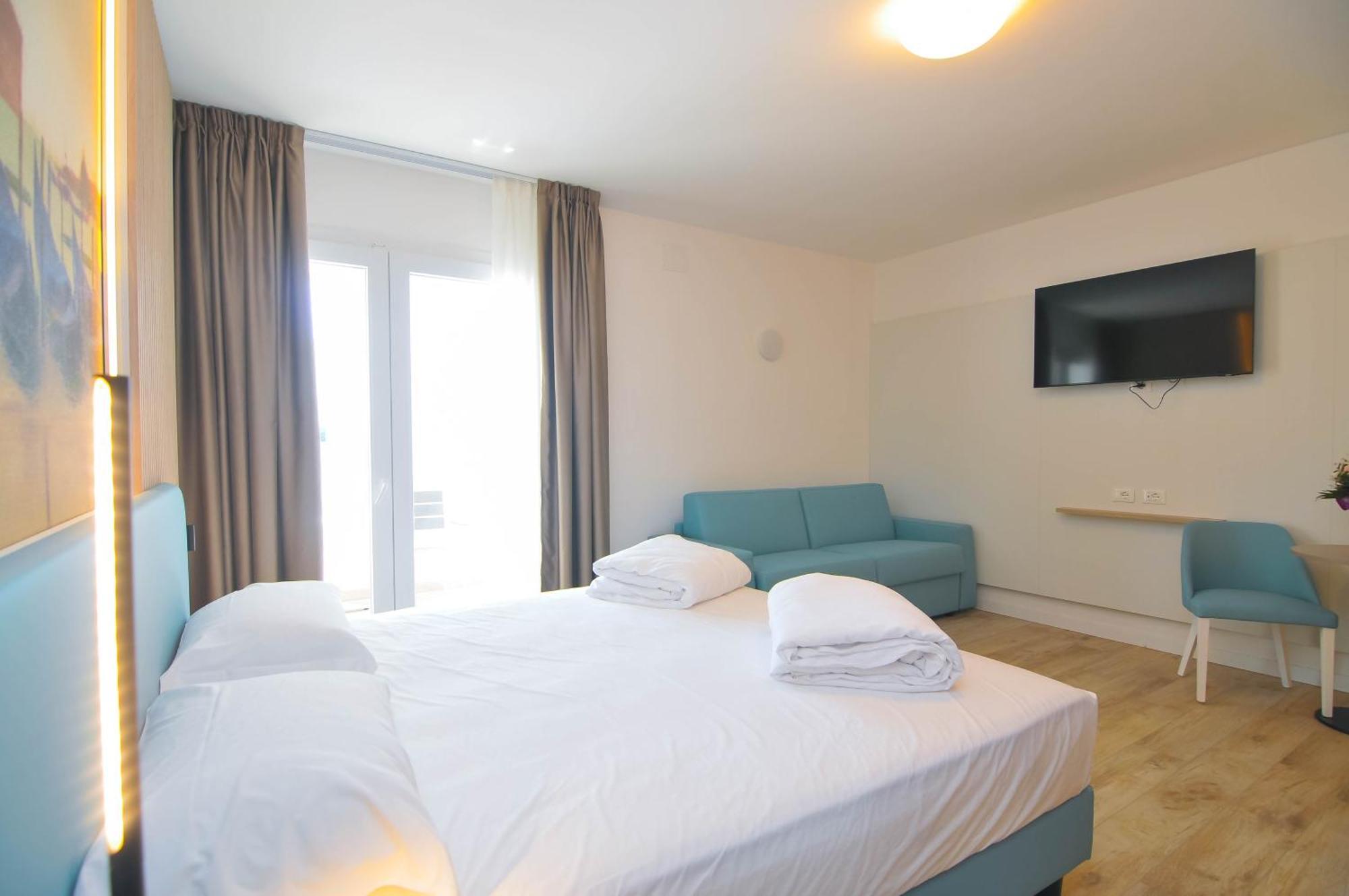 Marina Dependance Hotel Caorle Bagian luar foto